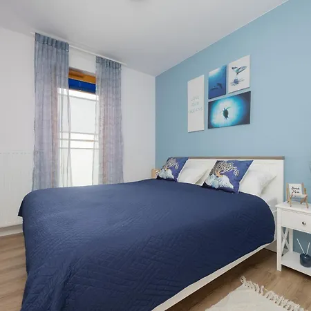 Modern With Ac And Parking In - Jeziorna By Renters 아파트 콘스탄친-예지오르나